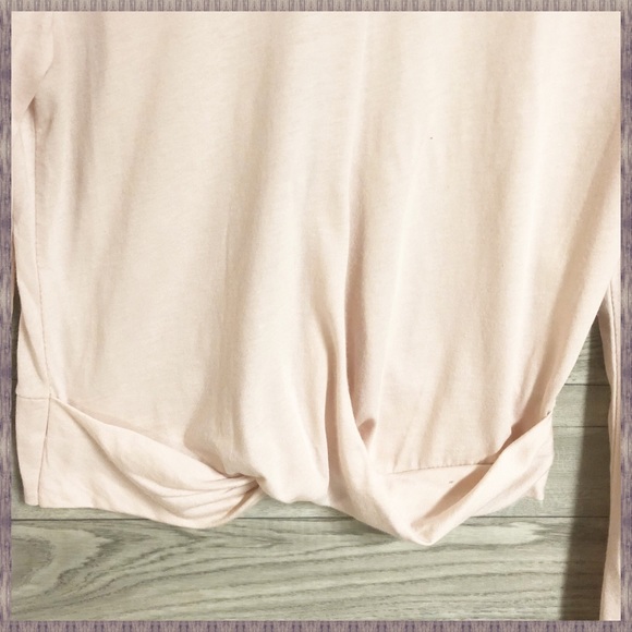 NEW! FRONT TWIST TOP IN SMALL, MEDIUM AND LARGE - Picture 4 of 4